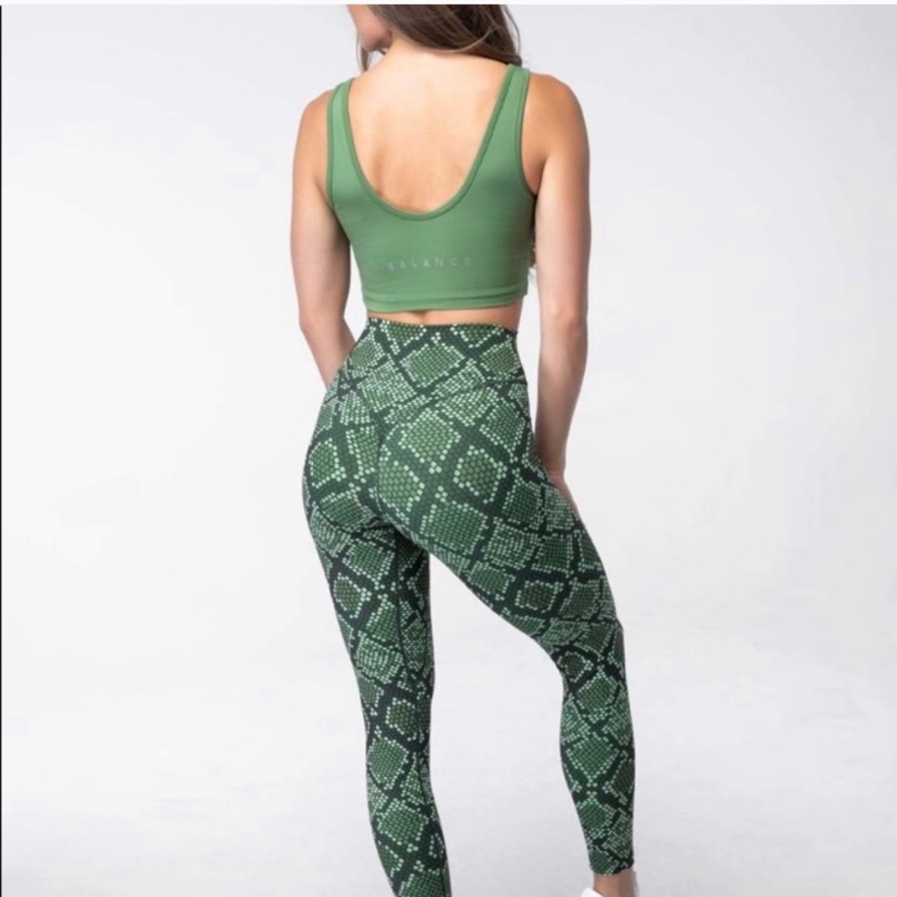 Balance Athletica Viper Leggings